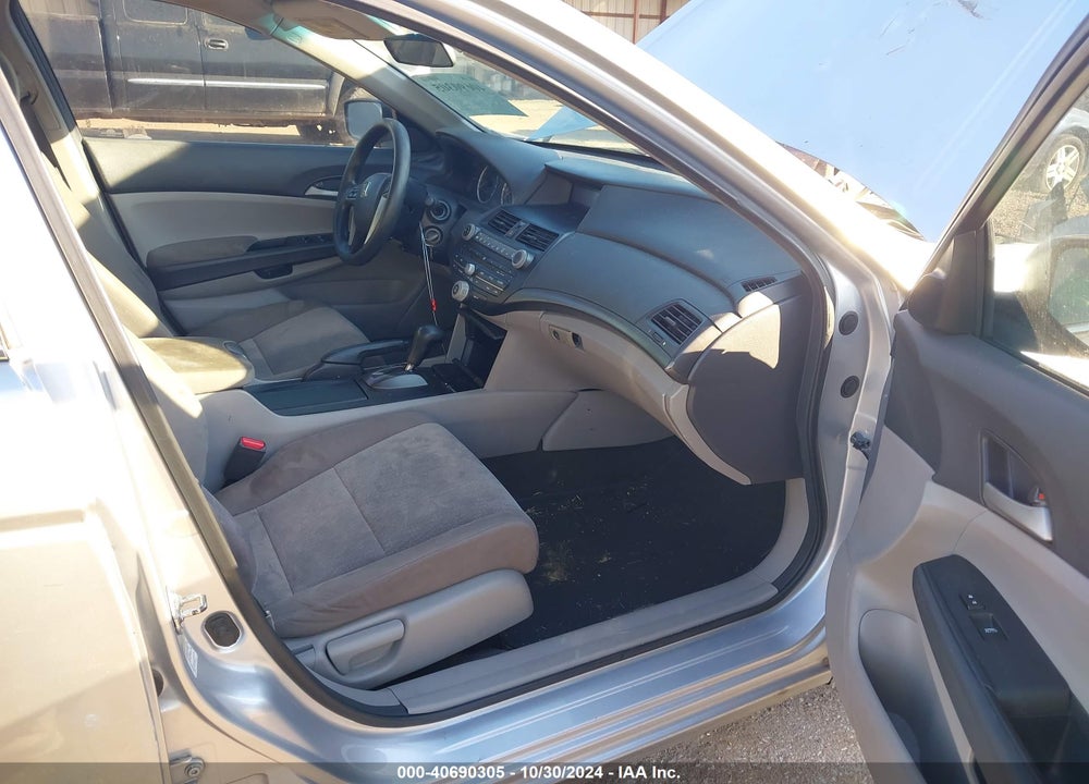 2010 HONDA ACCORD 2.4 LX-P VIN: 1HGCP2F48AA073161