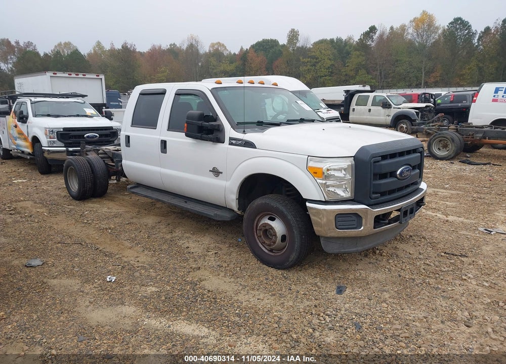2014 FORD F-350 CHASSIS XL VIN: 1FD8W3HT6EEA95803