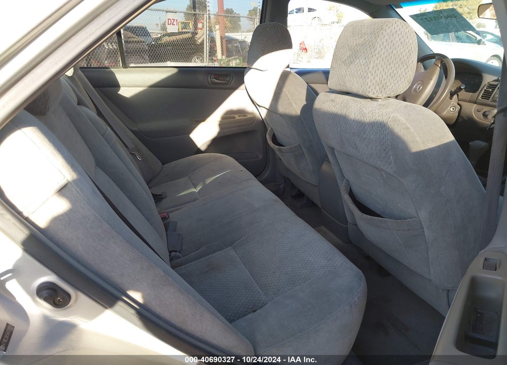 2004 TOYOTA CAMRY LE VIN: 4T1BE32K54U320810