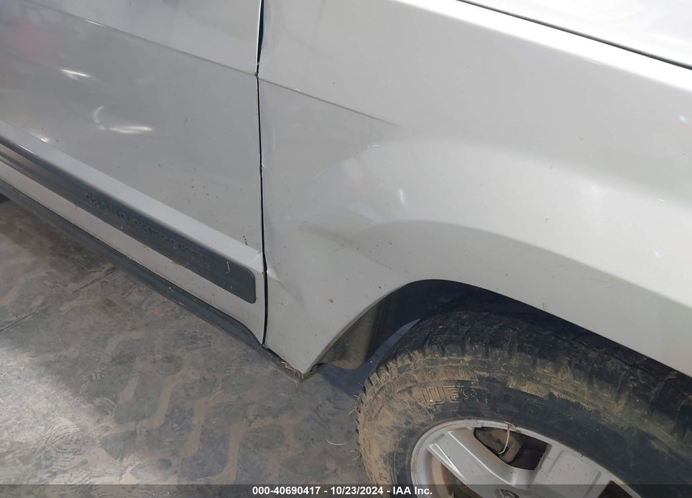 2005 JEEP GRAND CHEROKEE LAREDO VIN: 1J4GR48K95C651998