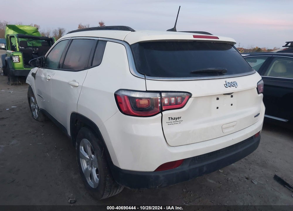 2019 JEEP COMPASS LATITUDE FWD VIN: 3C4NJCBB2KT640140