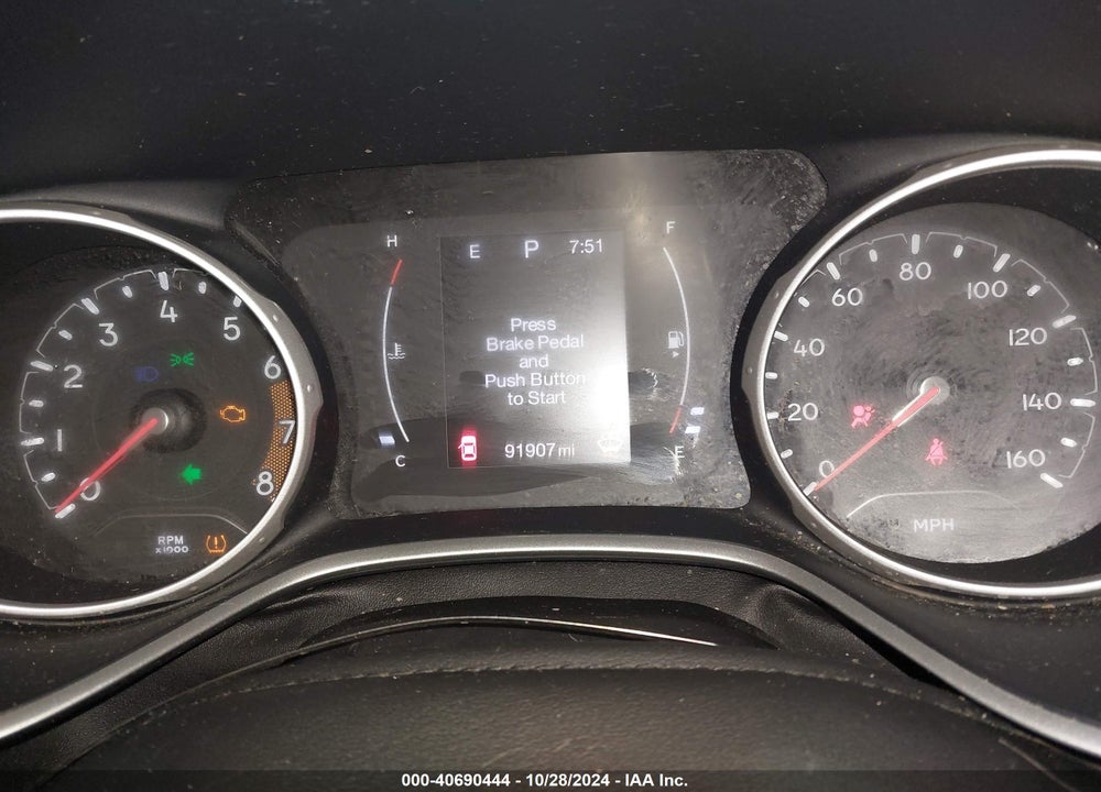2019 JEEP COMPASS LATITUDE FWD VIN: 3C4NJCBB2KT640140
