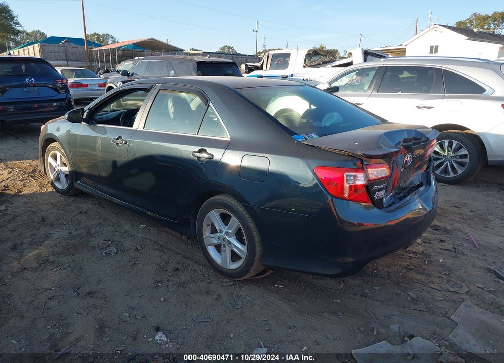 2014 TOYOTA CAMRY SE VIN: 4T1BF1FK8EU750831