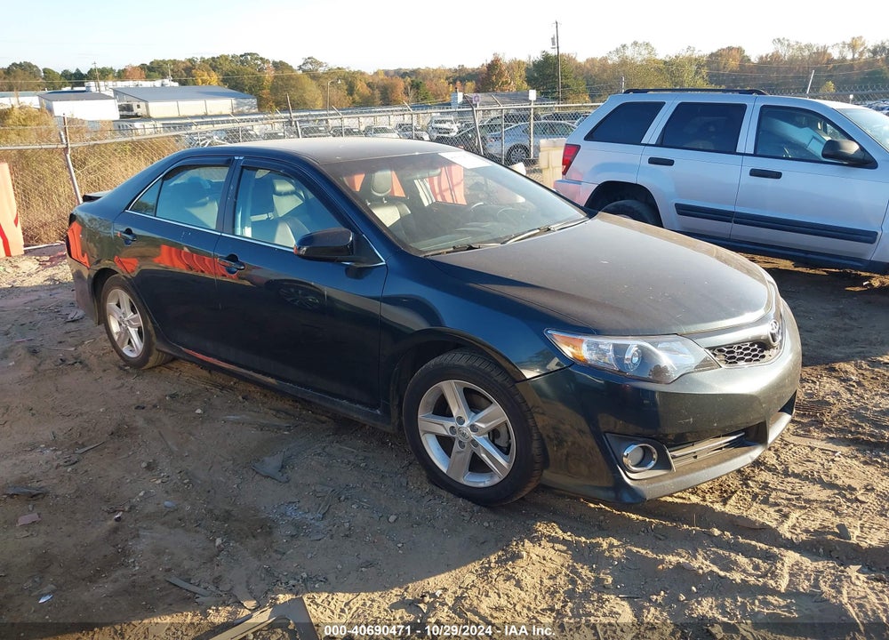 2014 TOYOTA CAMRY SE VIN: 4T1BF1FK8EU750831