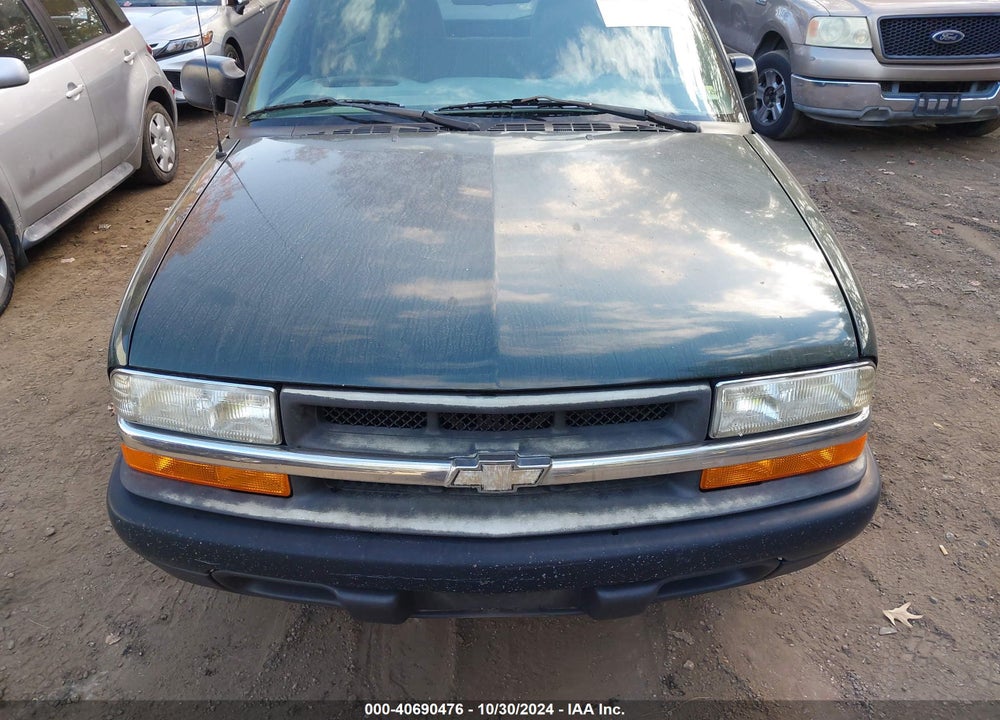 2002 CHEVROLET S-10 VIN: 1GCCS145128141666