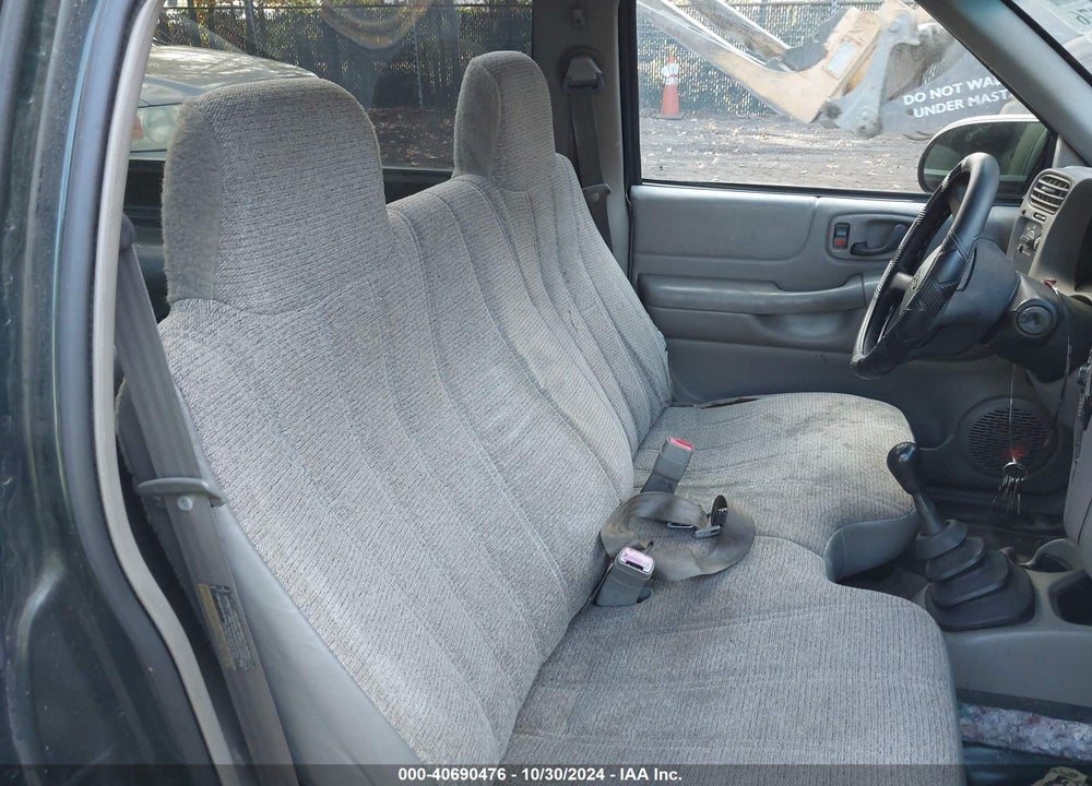 2002 CHEVROLET S-10 VIN: 1GCCS145128141666