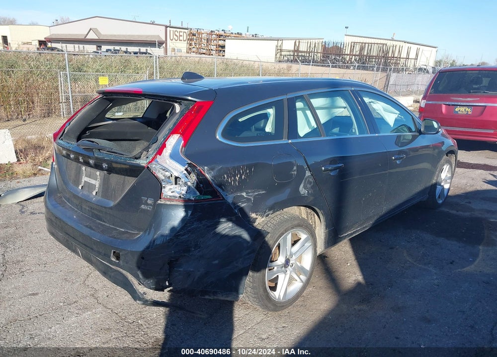 2015 VOLVO V60 T5 PREMIER VIN: YV1612SK2F1217967
