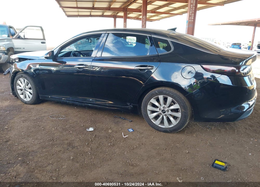 2017 KIA OPTIMA EX VIN: 5XXGU4L30HG127356