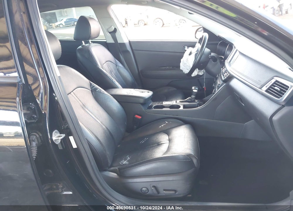 2017 KIA OPTIMA EX VIN: 5XXGU4L30HG127356