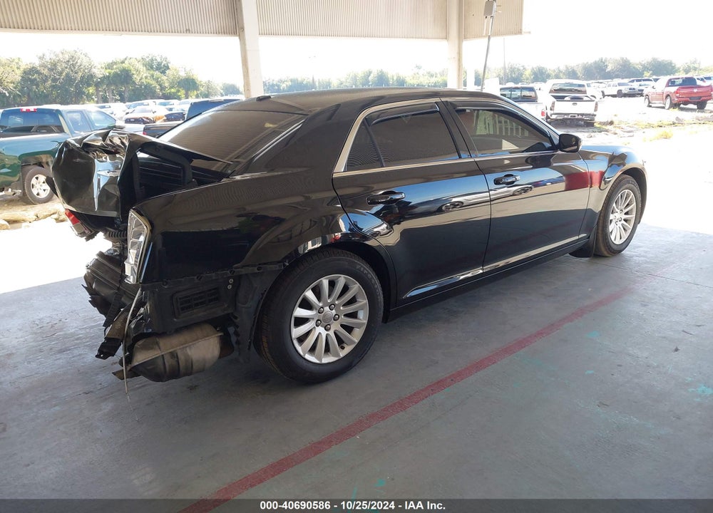 2014 CHRYSLER 300 VIN: 2C3CCAAG0EH327334