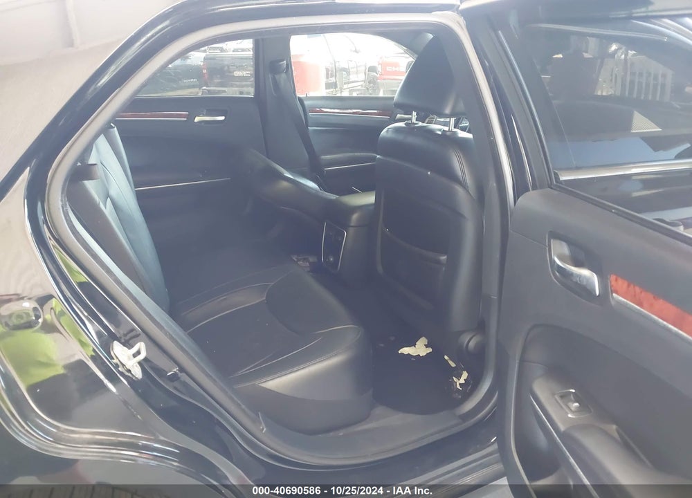 2014 CHRYSLER 300 VIN: 2C3CCAAG0EH327334
