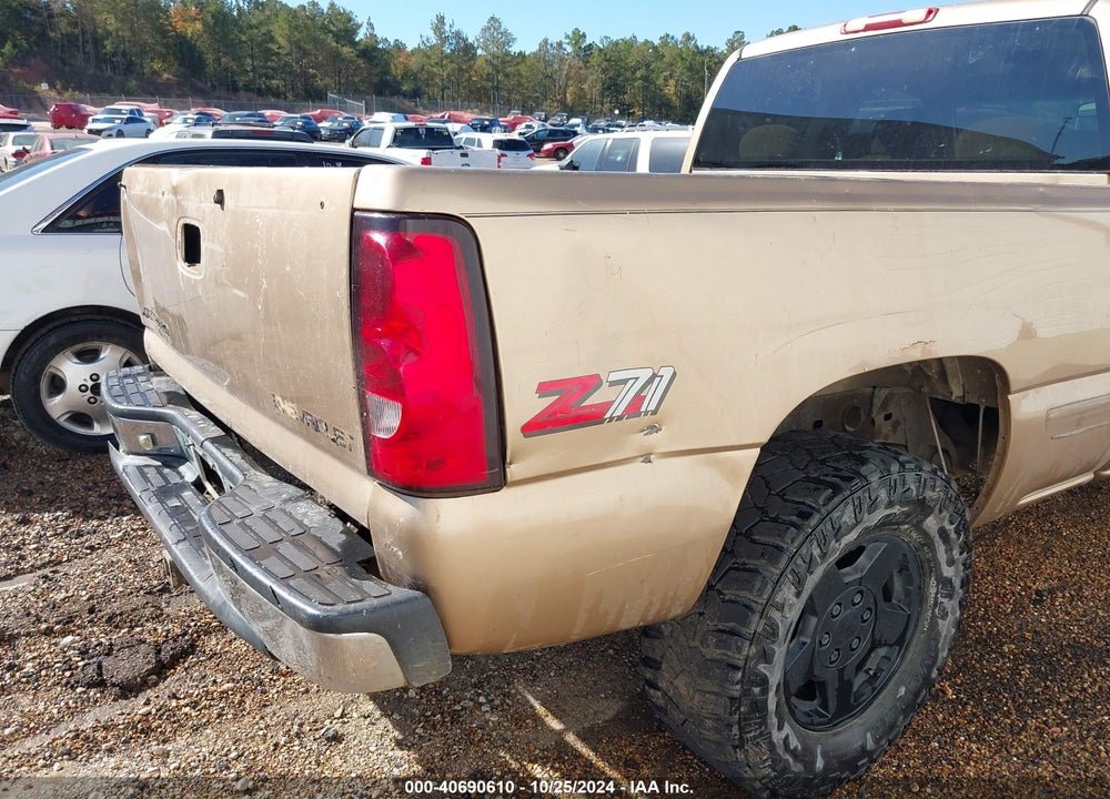 2000 CHEVROLET SILVERADO 1500 LS VIN: 1GCEK19T7YE119570