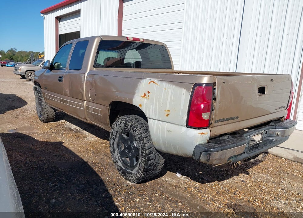 2000 CHEVROLET SILVERADO 1500 LS VIN: 1GCEK19T7YE119570