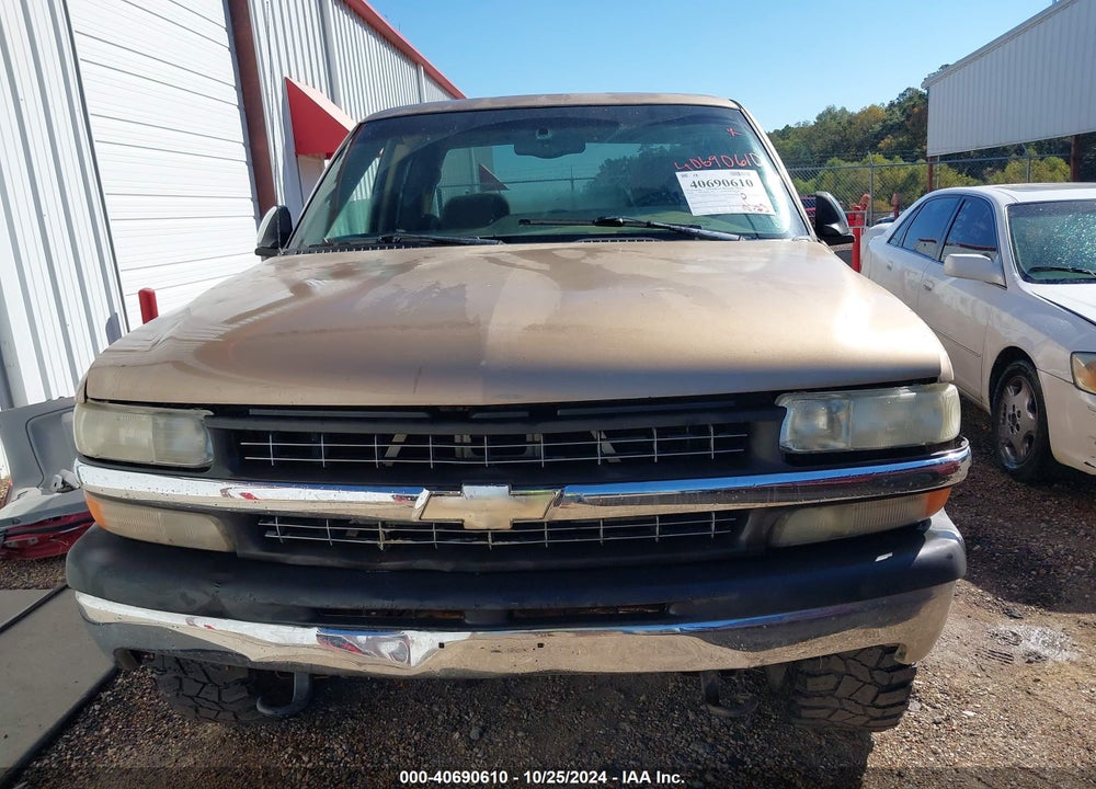 2000 CHEVROLET SILVERADO 1500 LS VIN: 1GCEK19T7YE119570