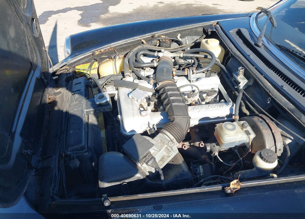 1985 ALFA ROMEO VELOCE 2000 SPIDER VIN: ZARBA5U1XF1023123