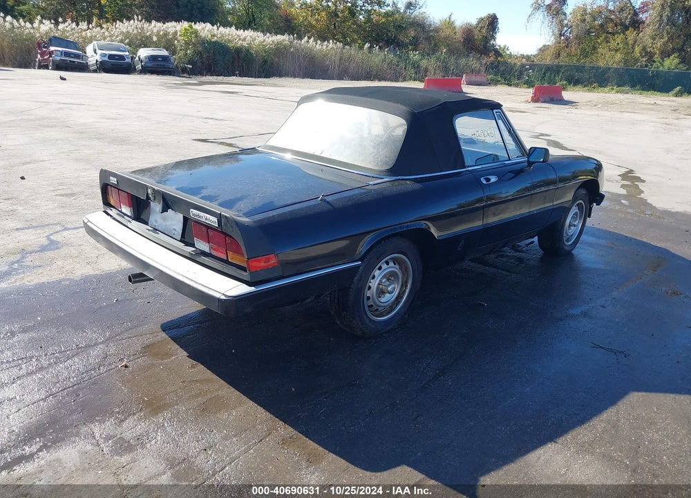 1985 ALFA ROMEO VELOCE 2000 SPIDER VIN: ZARBA5U1XF1023123