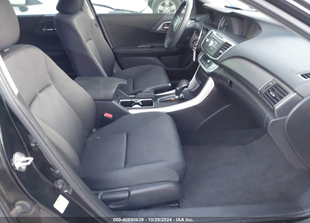 2015 HONDA ACCORD LX VIN: 1HGCR2F30FA195392