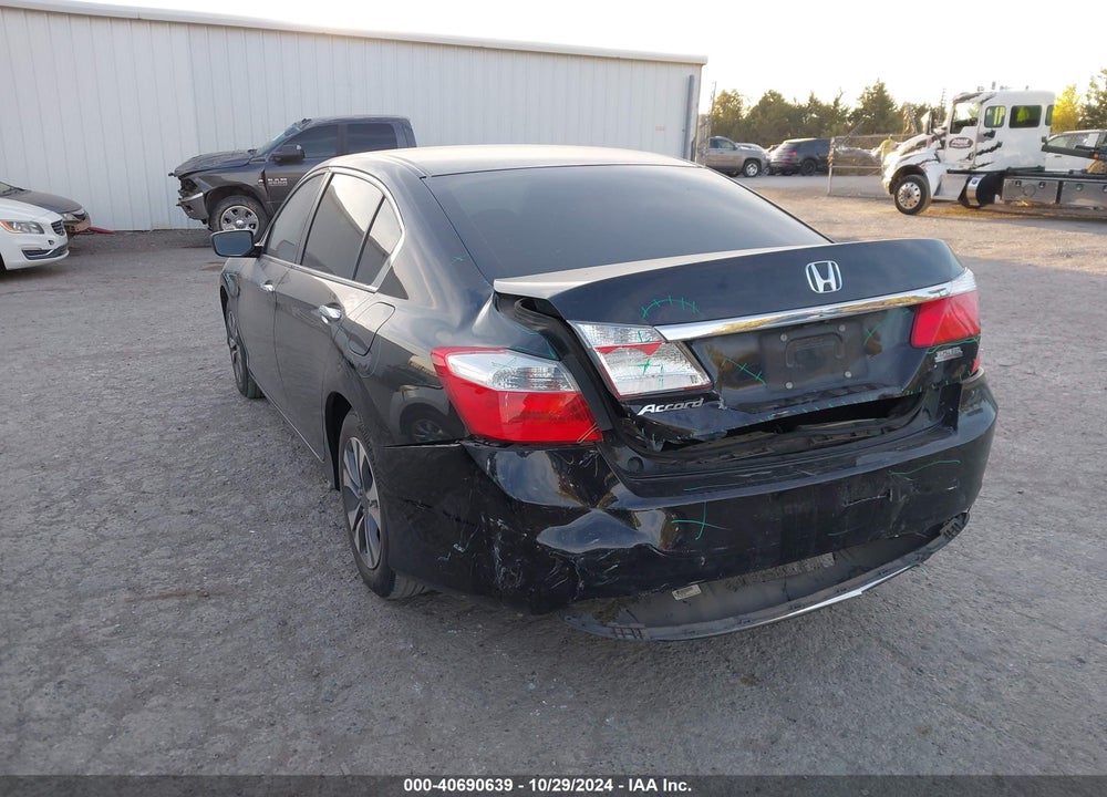 2015 HONDA ACCORD LX VIN: 1HGCR2F30FA195392