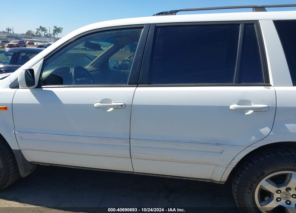 2008 HONDA PILOT EX-L VIN: 5FNYF18558B007823