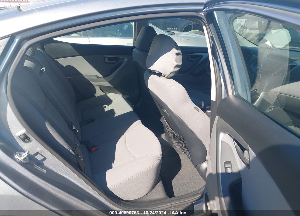 2015 HYUNDAI ELANTRA SE VIN: KMHDH4AE9FU420512