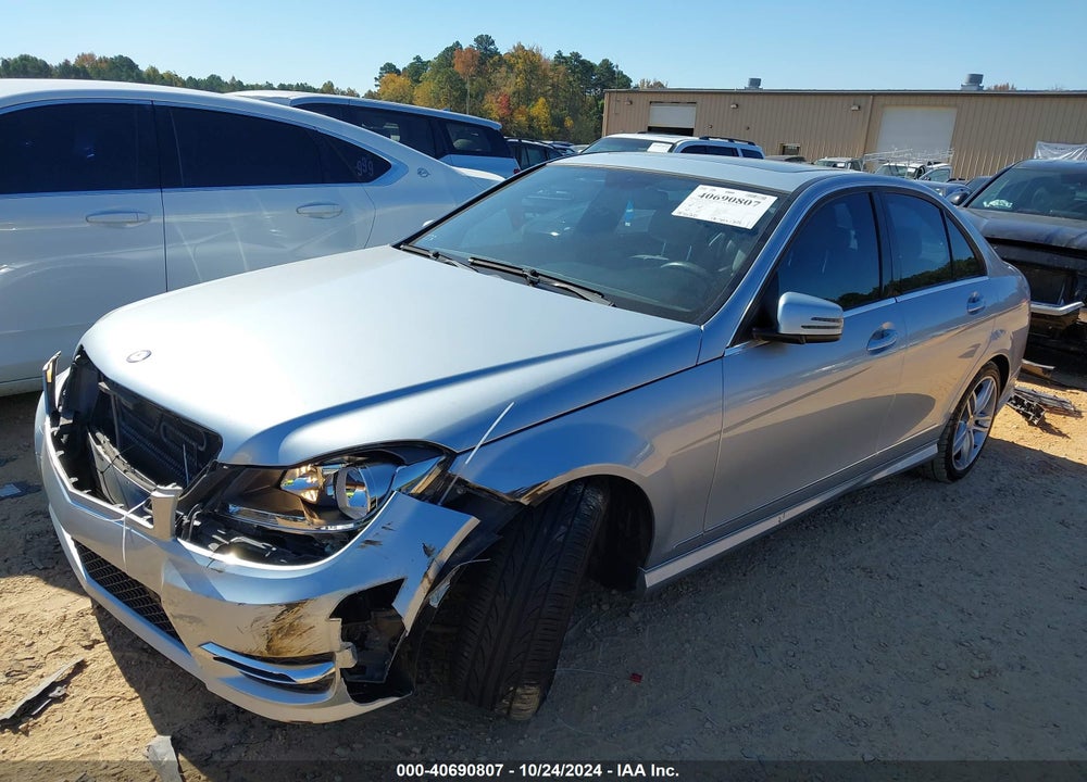 2013 MERCEDES-BENZ C 250 LUXURY/SPORT VIN: WDDGF4HB1DR246427