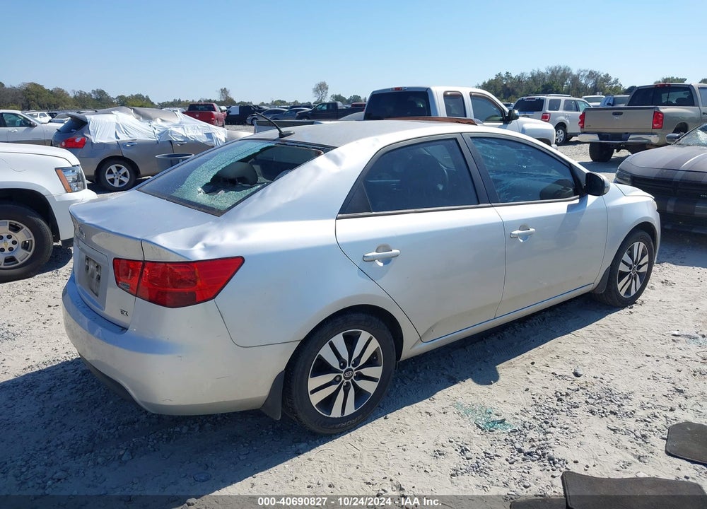 2013 KIA FORTE EX VIN: KNAFU4A20D5655688