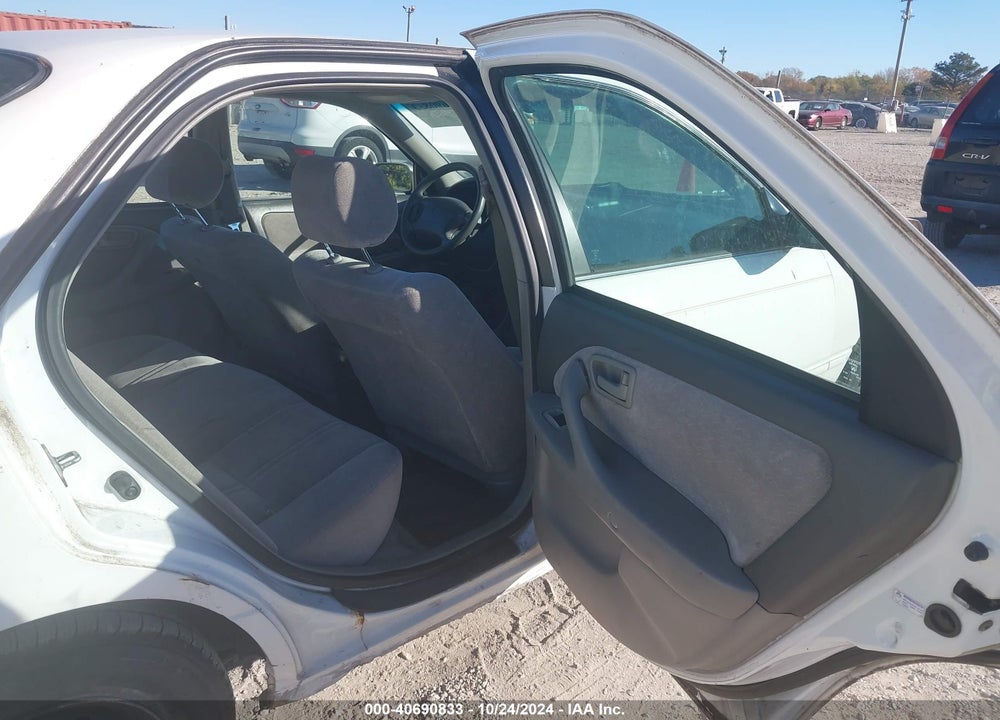 1998 TOYOTA CAMRY LE VIN: 4T1BG22K4WU244455