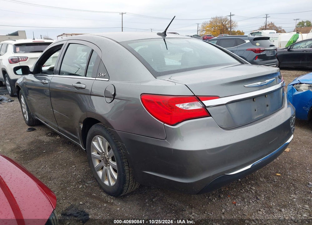 2012 CHRYSLER 200 TOURING VIN: 1C3CCBBB5CN131824