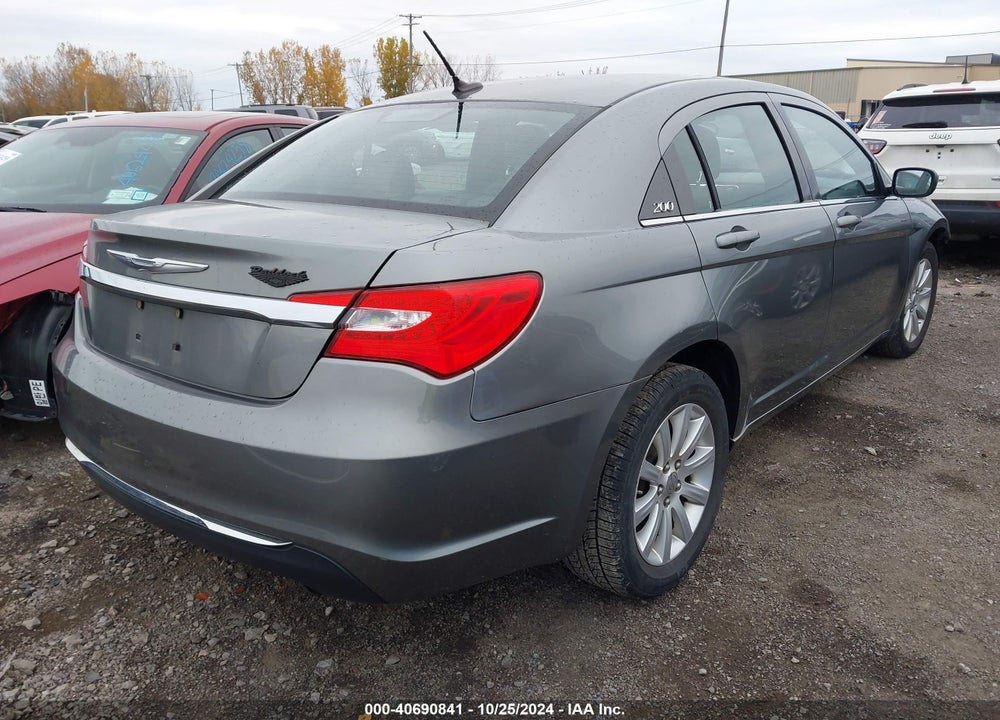 2012 CHRYSLER 200 TOURING VIN: 1C3CCBBB5CN131824