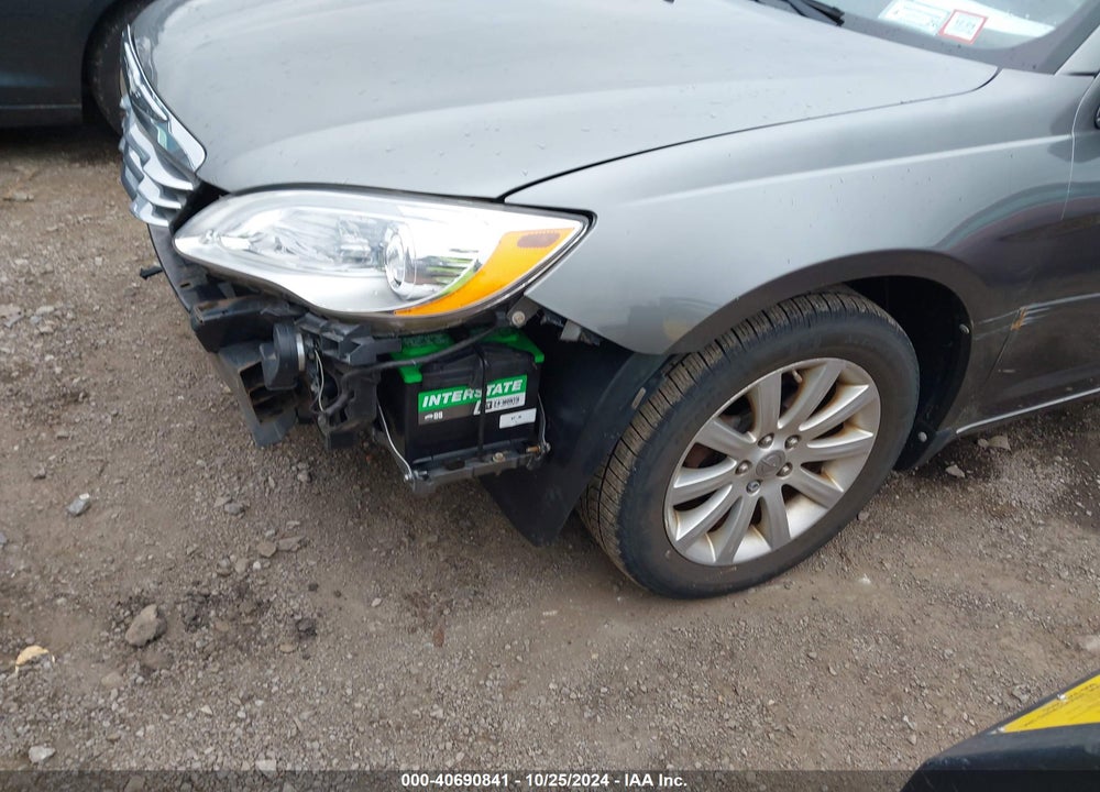 2012 CHRYSLER 200 TOURING VIN: 1C3CCBBB5CN131824