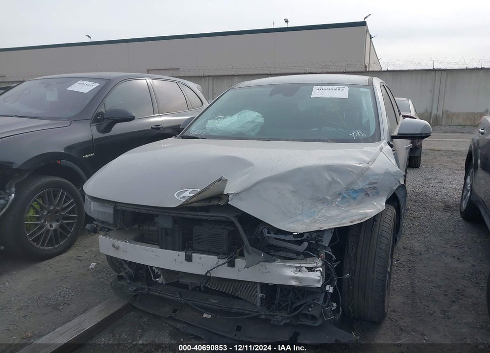 2023 HYUNDAI IONIQ 5 SE VIN: KM8KMDAFXPU189388