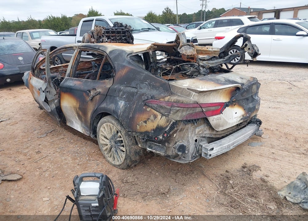 2019 TOYOTA CAMRY SE VIN: 4T1B11HK5KU681300