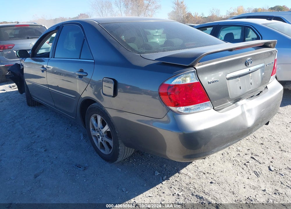 2005 TOYOTA CAMRY XLE VIN: 4T1BE32K35U972133