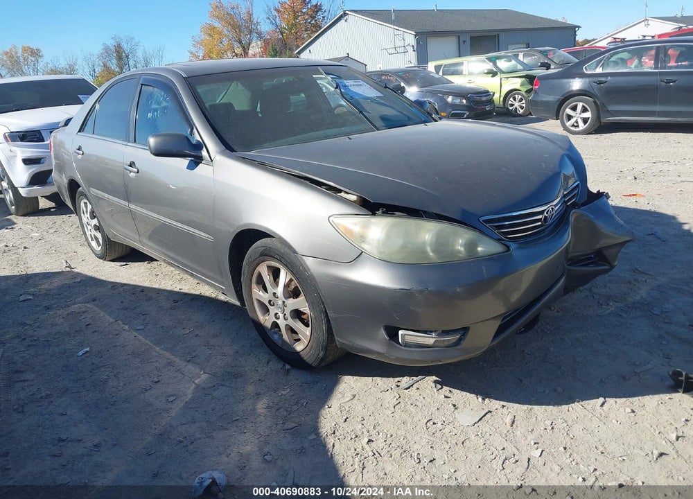 2005 TOYOTA CAMRY XLE VIN: 4T1BE32K35U972133