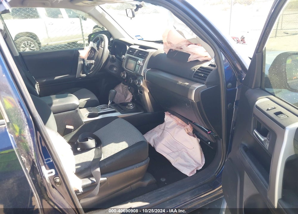 2019 TOYOTA 4RUNNER SR5 VIN: JTEBU5JR8K5732367