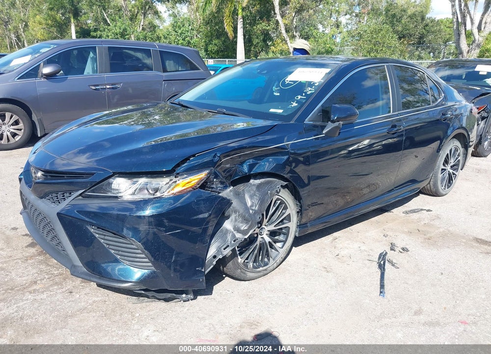 2020 TOYOTA CAMRY SE VIN: 4T1G11AK3LU894683