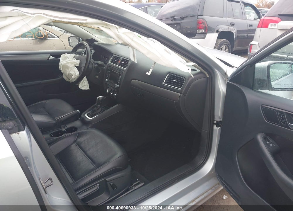 2013 VOLKSWAGEN JETTA 2.0L TDI VIN: 3VWLL7AJ1DM441317