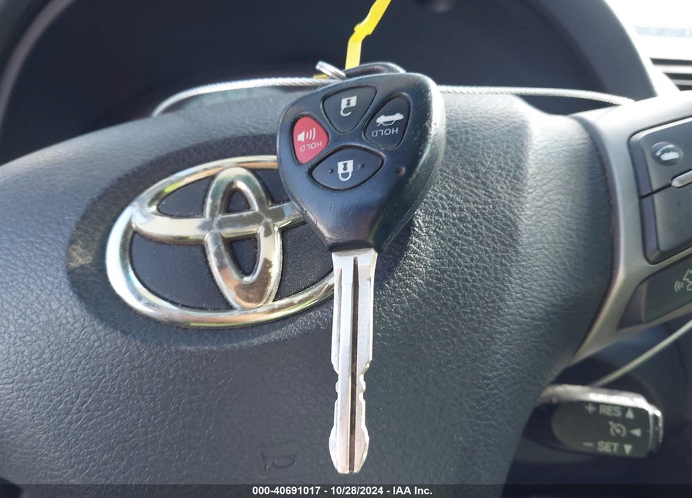 2011 TOYOTA CAMRY SE VIN: 4T1BF3EK1BU657741