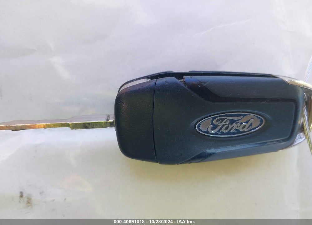 2014 FORD FUSION SE VIN: 3FA6P0HD2ER145762