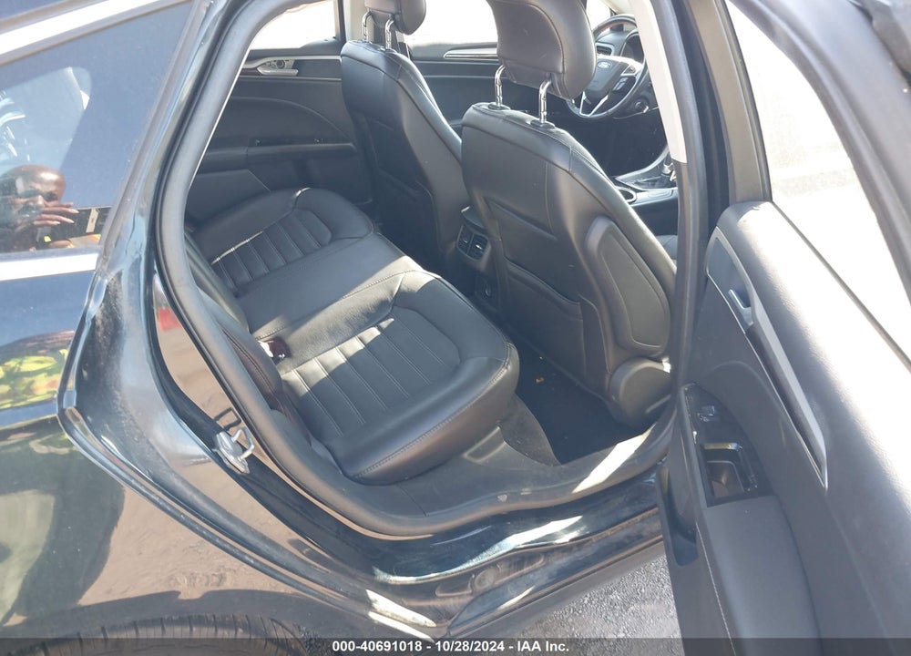 2014 FORD FUSION SE VIN: 3FA6P0HD2ER145762