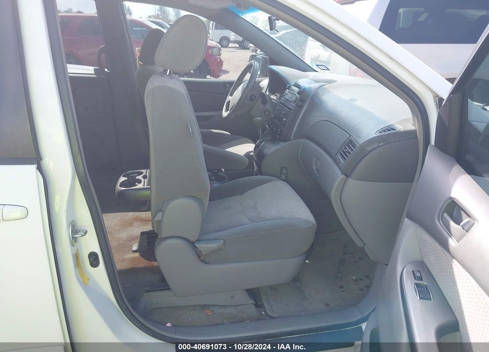 2006 TOYOTA SIENNA LE VIN: 5TDZA23C16S541375