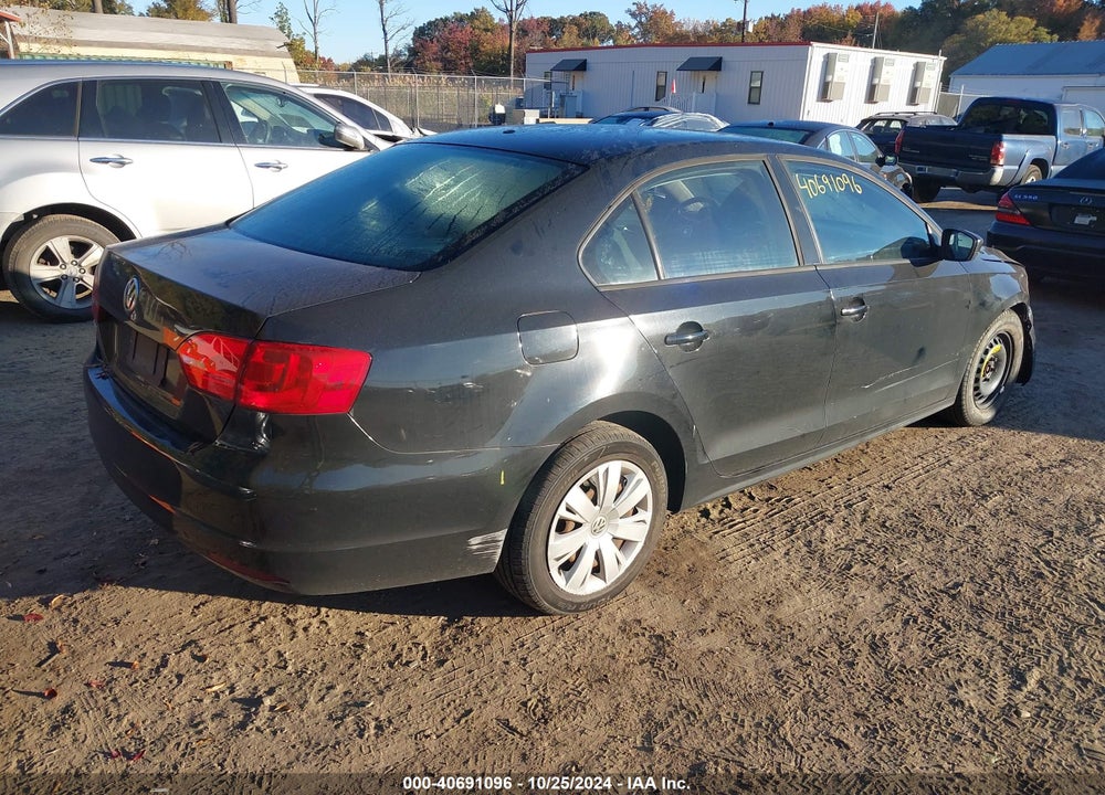 2012 VOLKSWAGEN JETTA 2.0L S VIN: 3VW2K7AJ7CM391892