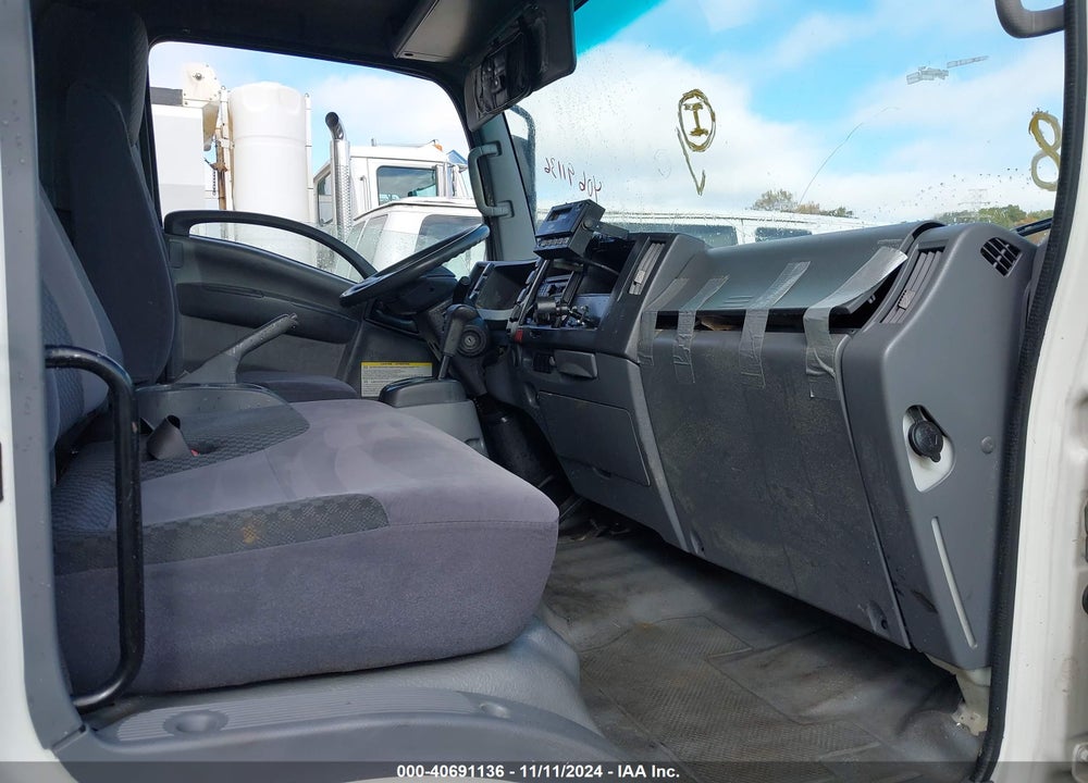 2013 ISUZU DSL REG VIN: JALE5W16XD7901854