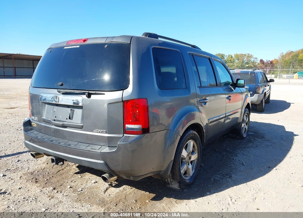 2011 HONDA PILOT EX-L VIN: 5FNYF4H77BB014685