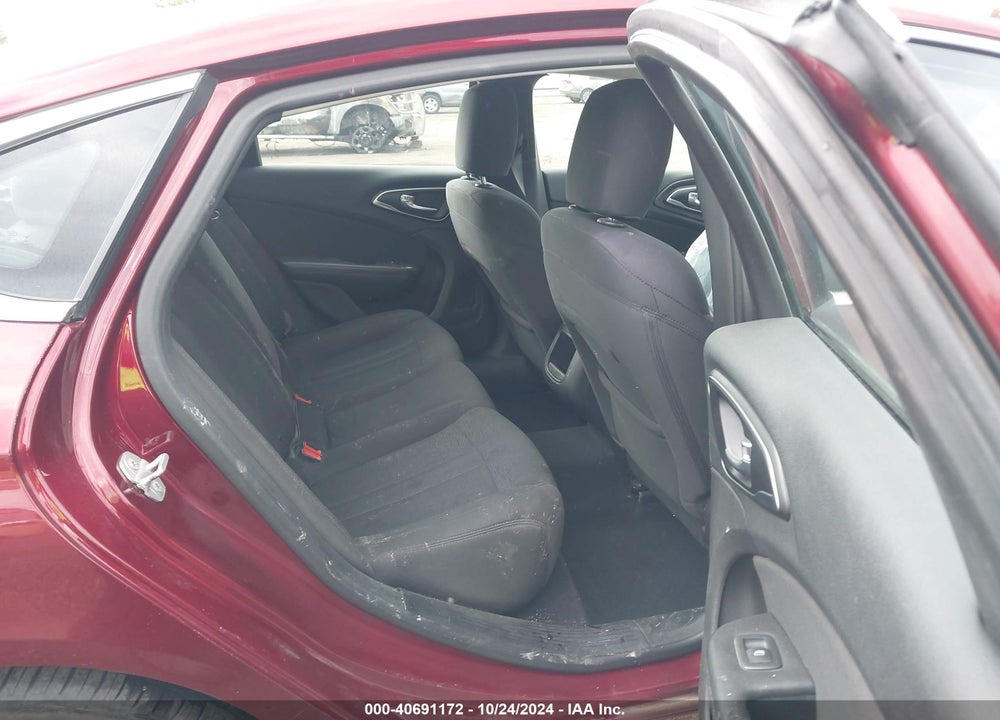 2015 CHRYSLER 200 LIMITED VIN: 1C3CCCABXFN657460