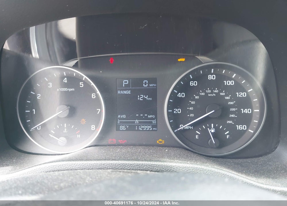 2018 HYUNDAI ELANTRA SE VIN: 5NPD74LF5JH380087
