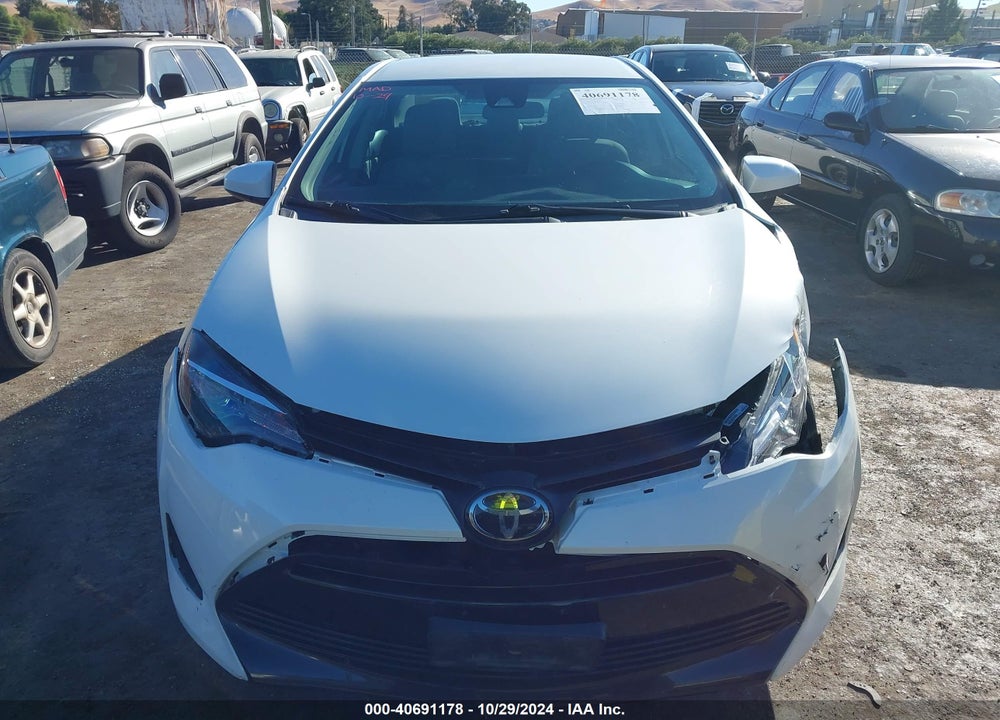 2019 TOYOTA COROLLA LE VIN: 5YFBURHE5KP946167
