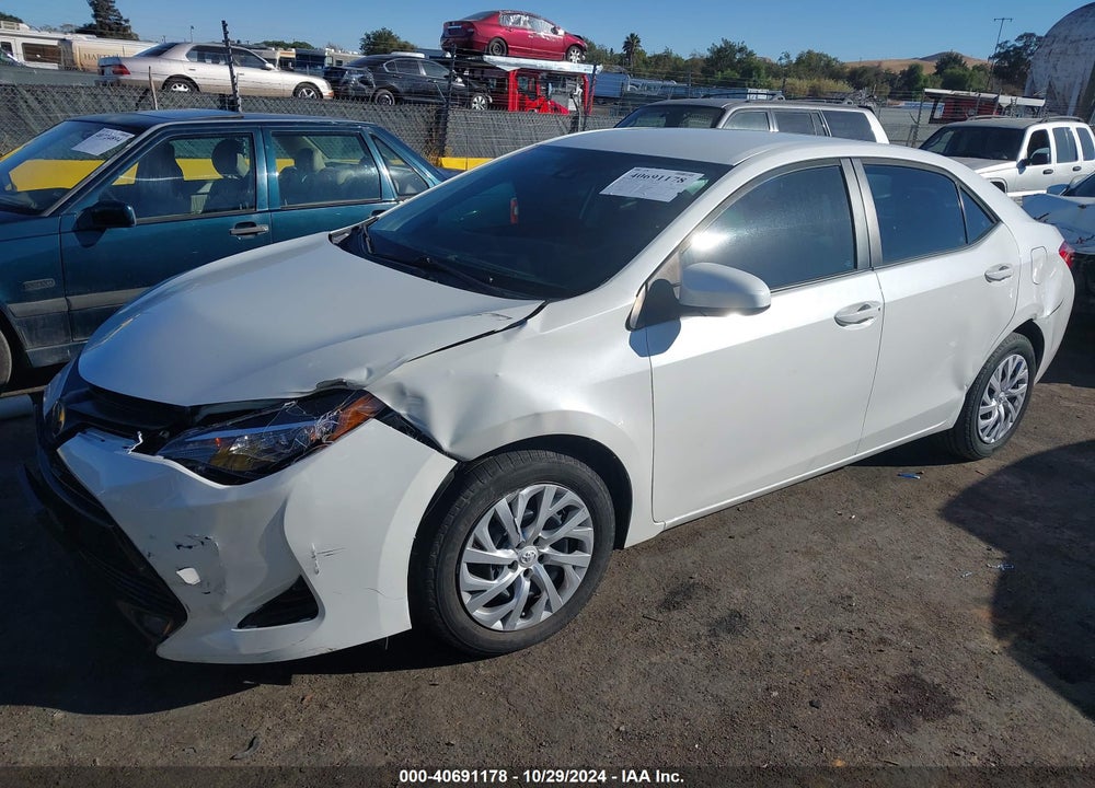 2019 TOYOTA COROLLA LE VIN: 5YFBURHE5KP946167