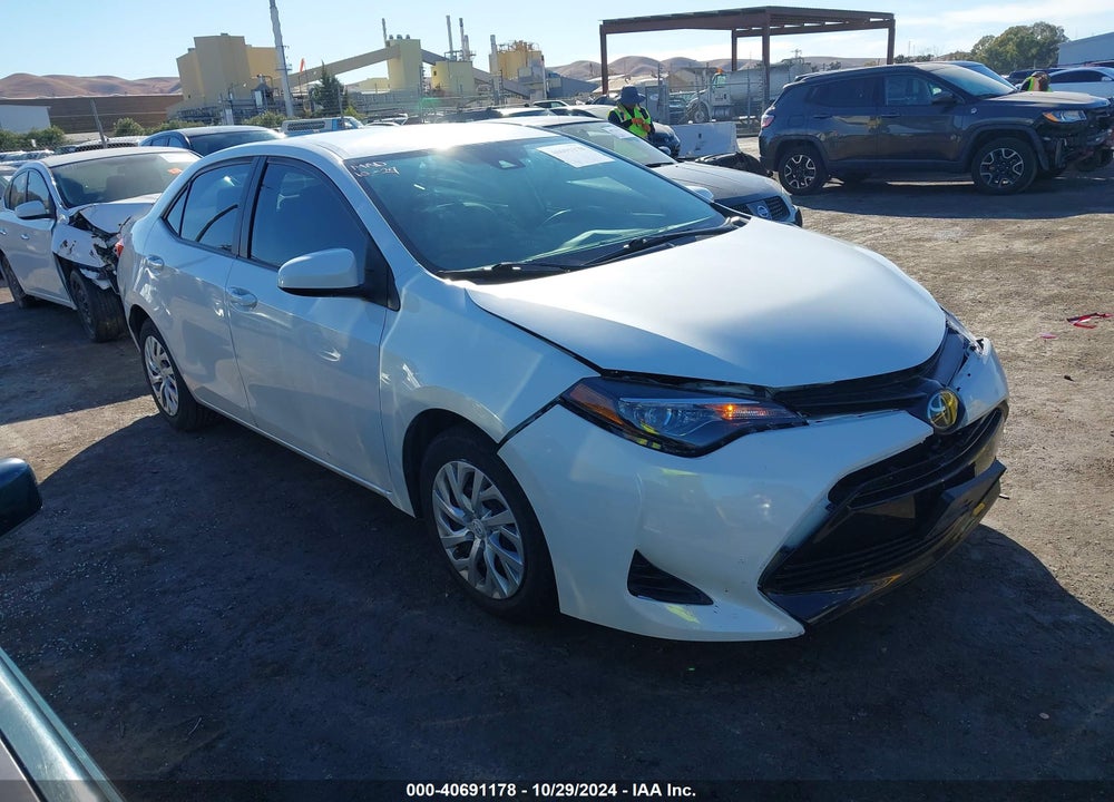 2019 TOYOTA COROLLA LE VIN: 5YFBURHE5KP946167