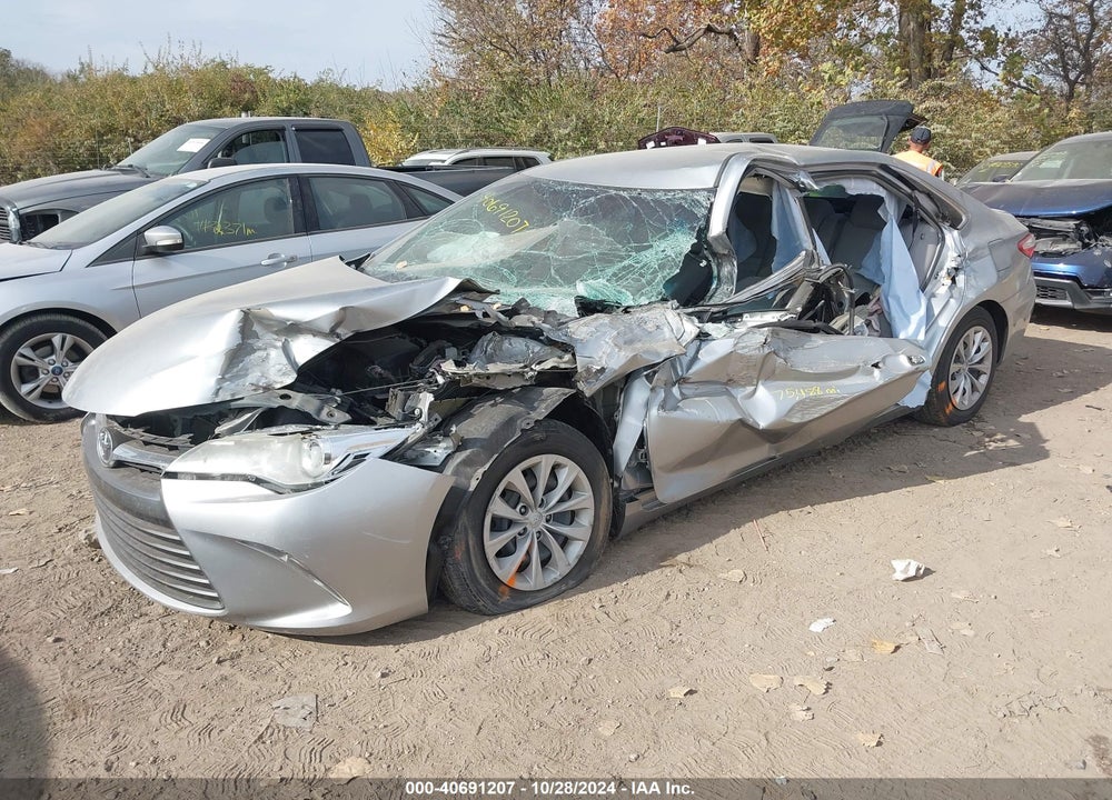 2015 TOYOTA CAMRY LE VIN: 4T4BF1FK1FR478002